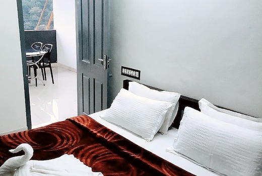 Zodiac Residency | Rooms & Caretaker