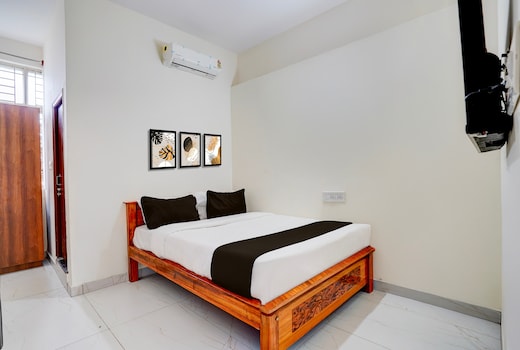 Hotel O SRL Comforts