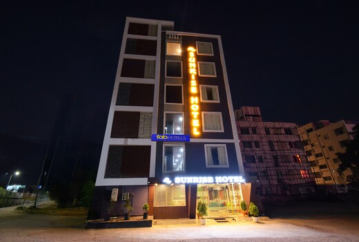 FabHotel Sunrise- Nr Hyderabad International Airport