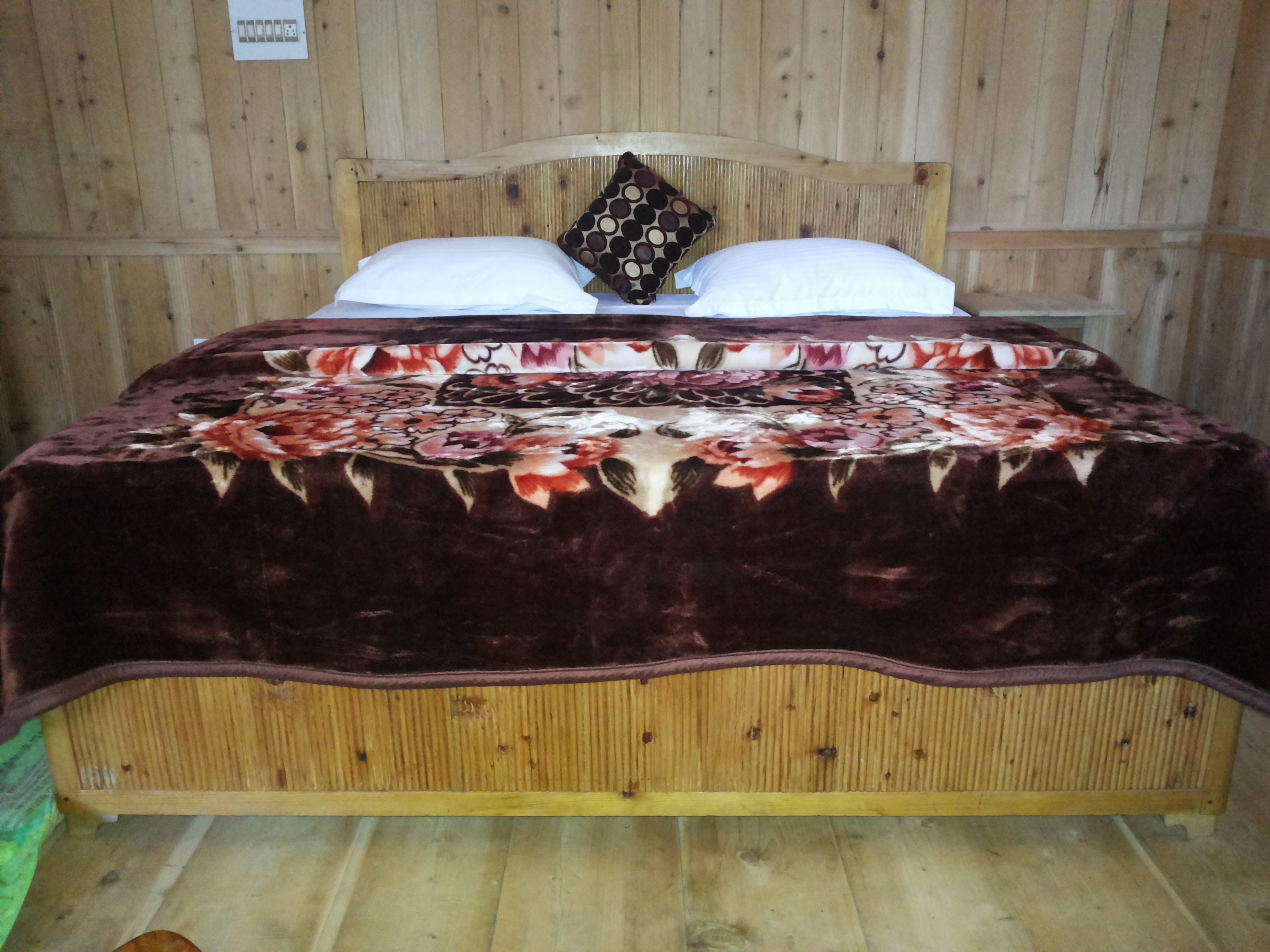 The Tirthan View Homestay - Tap to explore photos