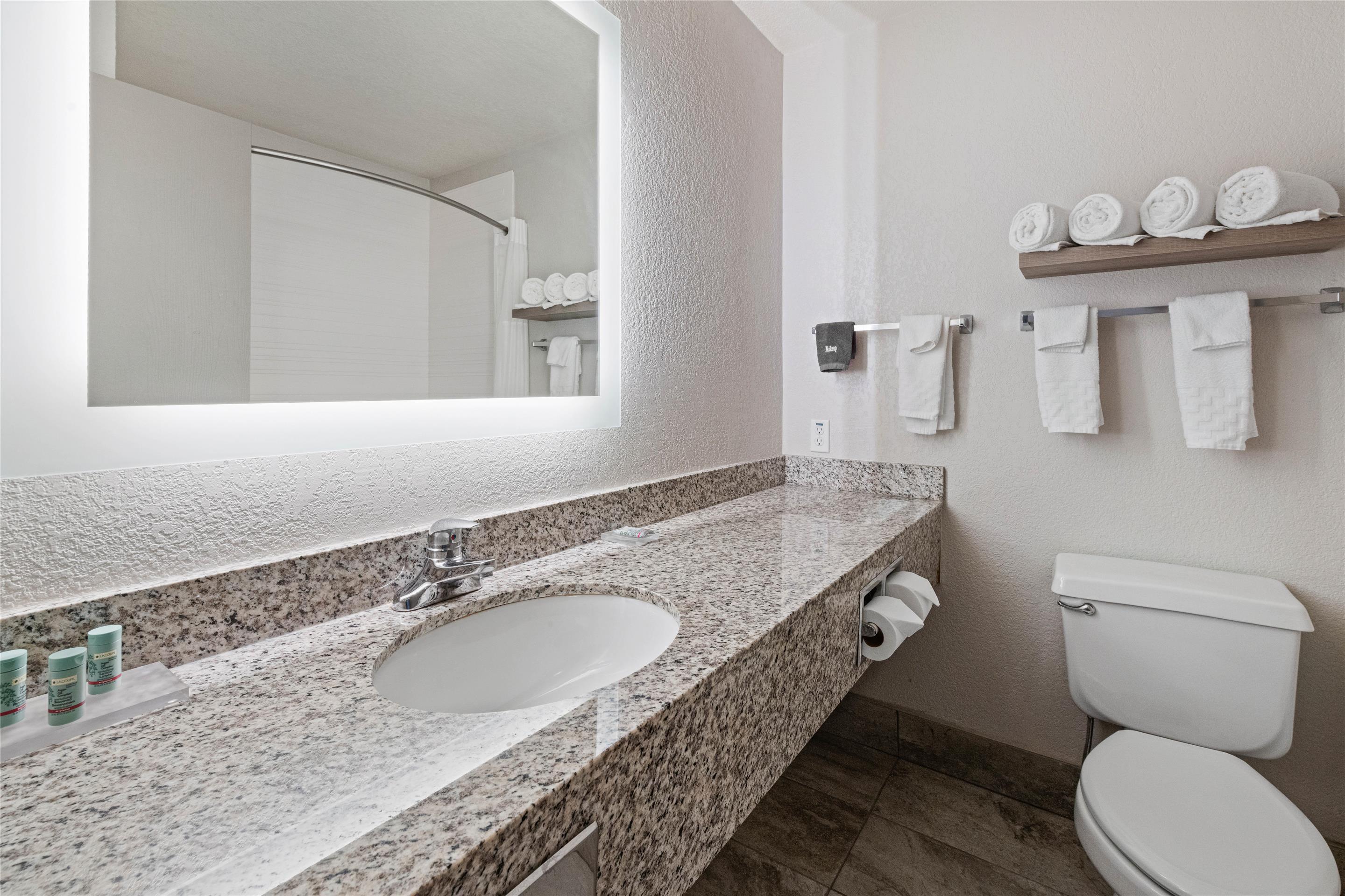 Best Western Eau Claire South - Tap to explore photos
