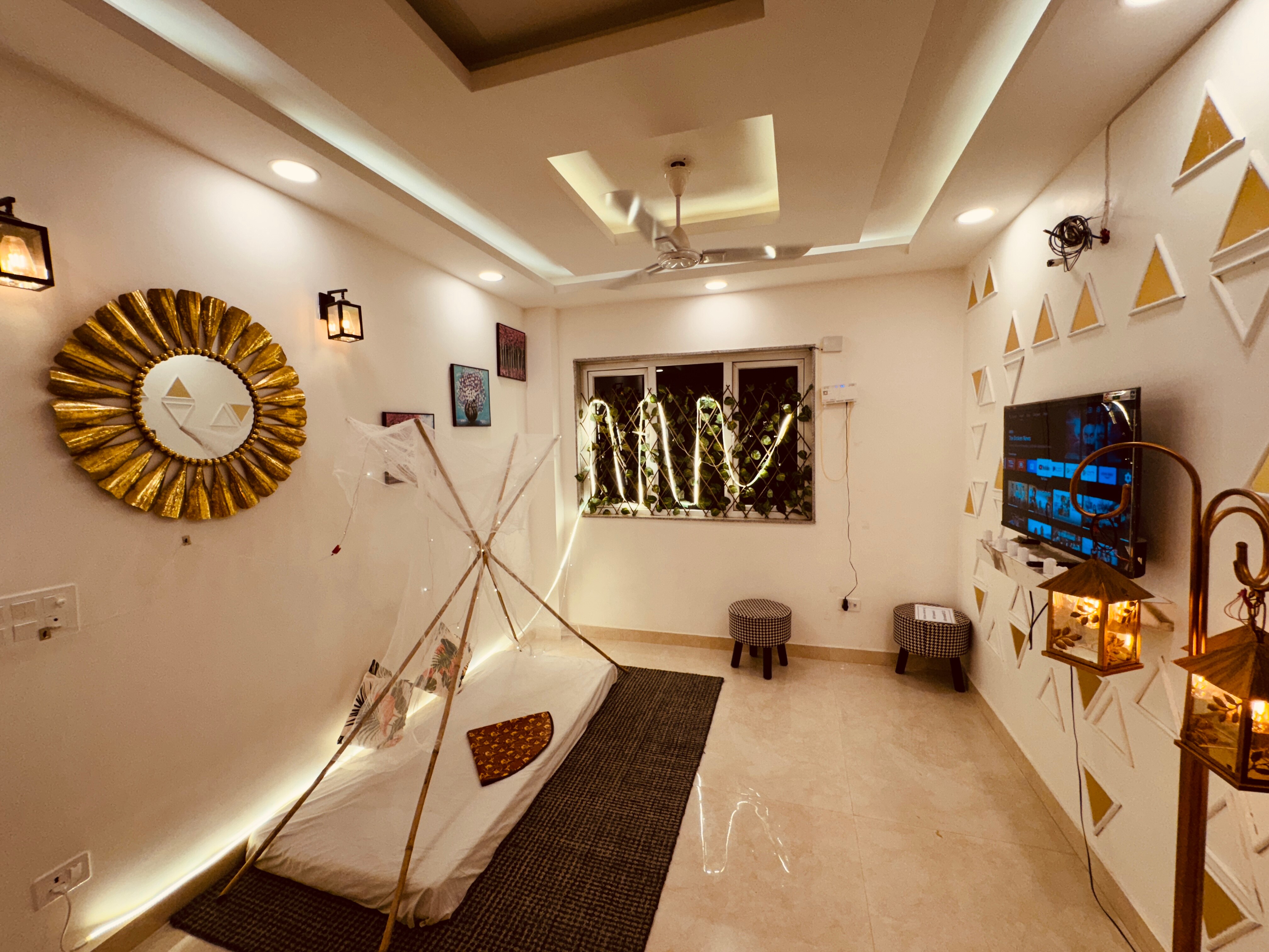 Studio apartment near airport - Tap to explore photos