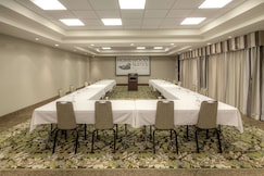 Homewood Suites Victoria, TX, Bee