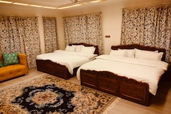 New Zamrood Holiday Home | Dal Lake, Srinagar