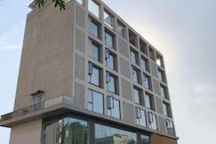 HOTEL NIDHIVAN, Pench