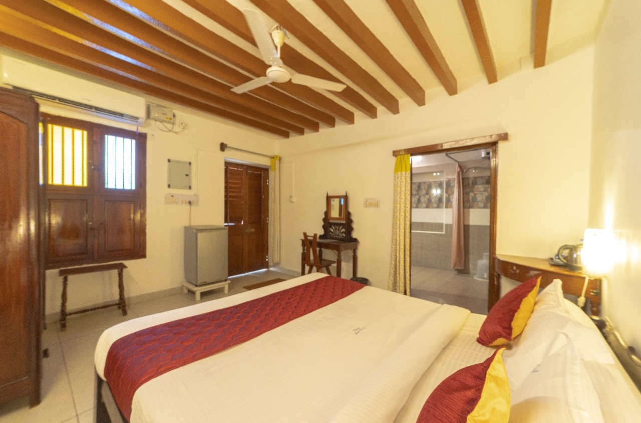 Dumas Guest House, Pondicherry - Tap to explore photos