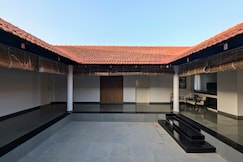 Maddirala House by LuxUnlock Private Villas, Ramachandrapuram
