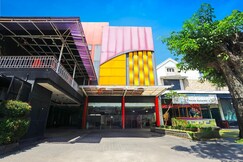 Townhouse Oak Malang near ITN Malang formerly Fariz Hotel Singosari, Batu