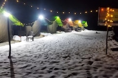 City Escape Camps and Cafe Kheerganga, Tosh