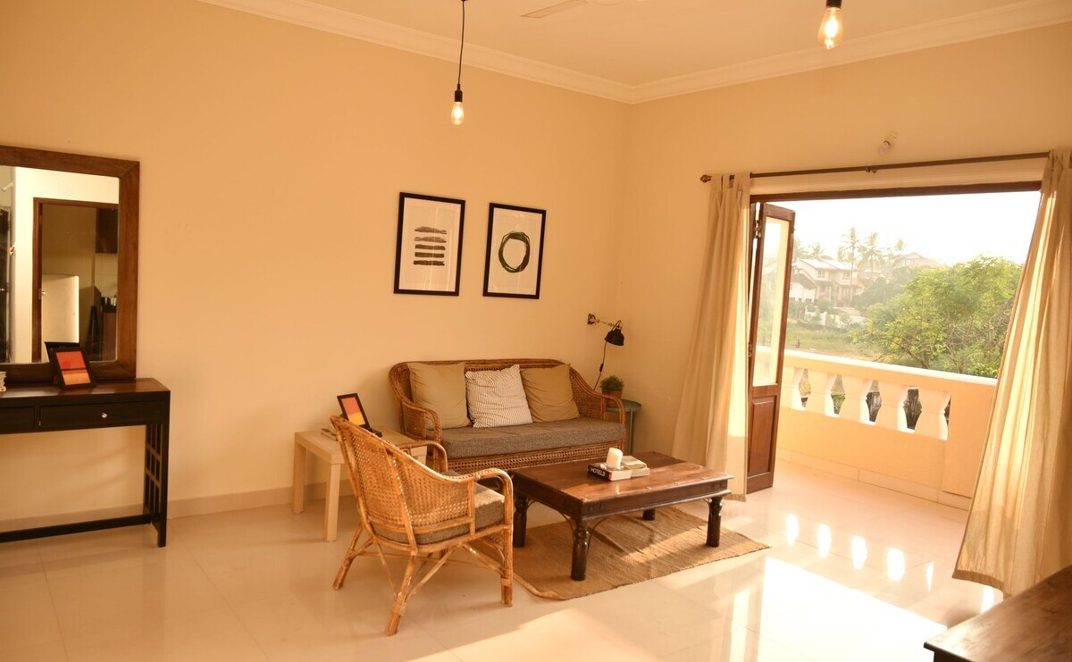 Casa Alcova - 2bhk RowVilla Nagali hills Dona Paul - Tap to explore photos