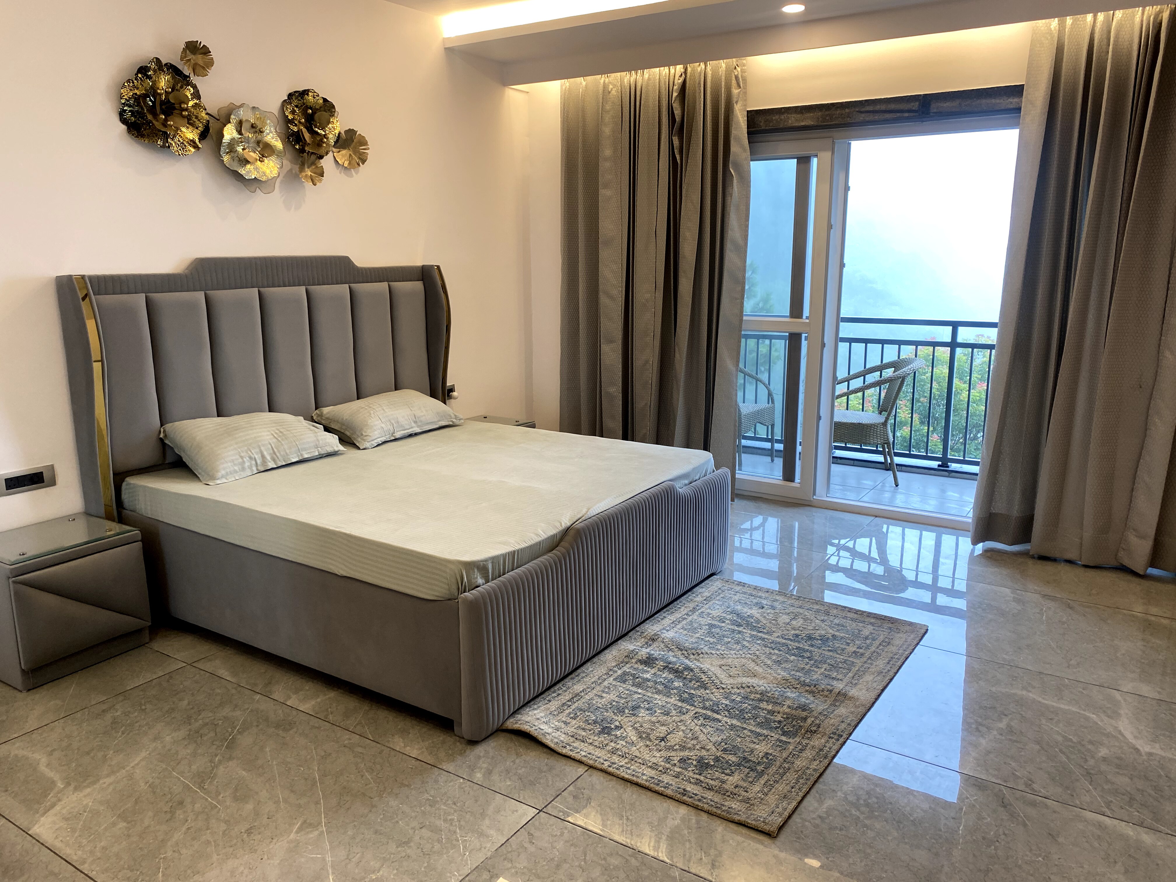 Mountain Getaway 3BHK - Tap to explore photos