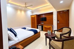 Hotel Naveed Residency (Near Bus Stand & Railway station), Anantapur