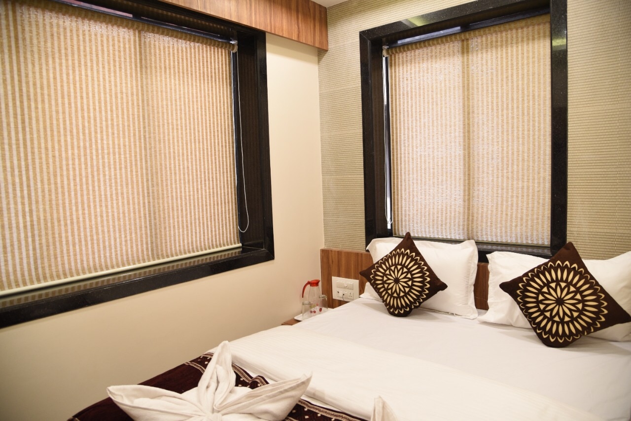 Deluxe Room 1