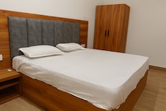 OnlyStay Surbhi Dham-Near Prem Mandir, Vrindavan