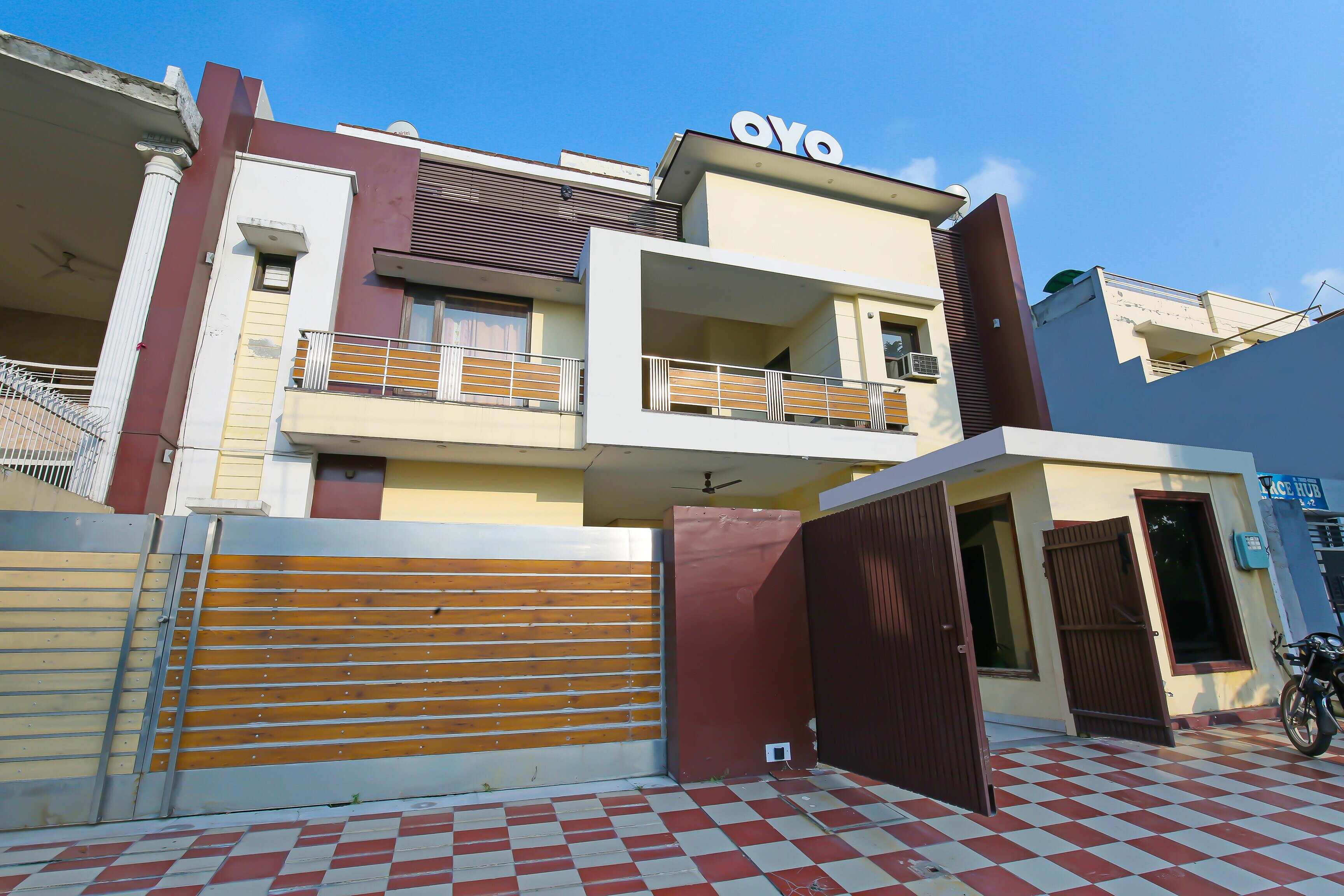 Hotel O Dream'z Residency - Tap to explore photos