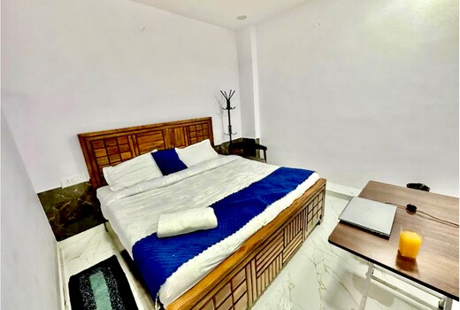 Cosy Rooms @ Satya Niketan