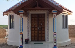 Kutchi Bhunga Hut 1