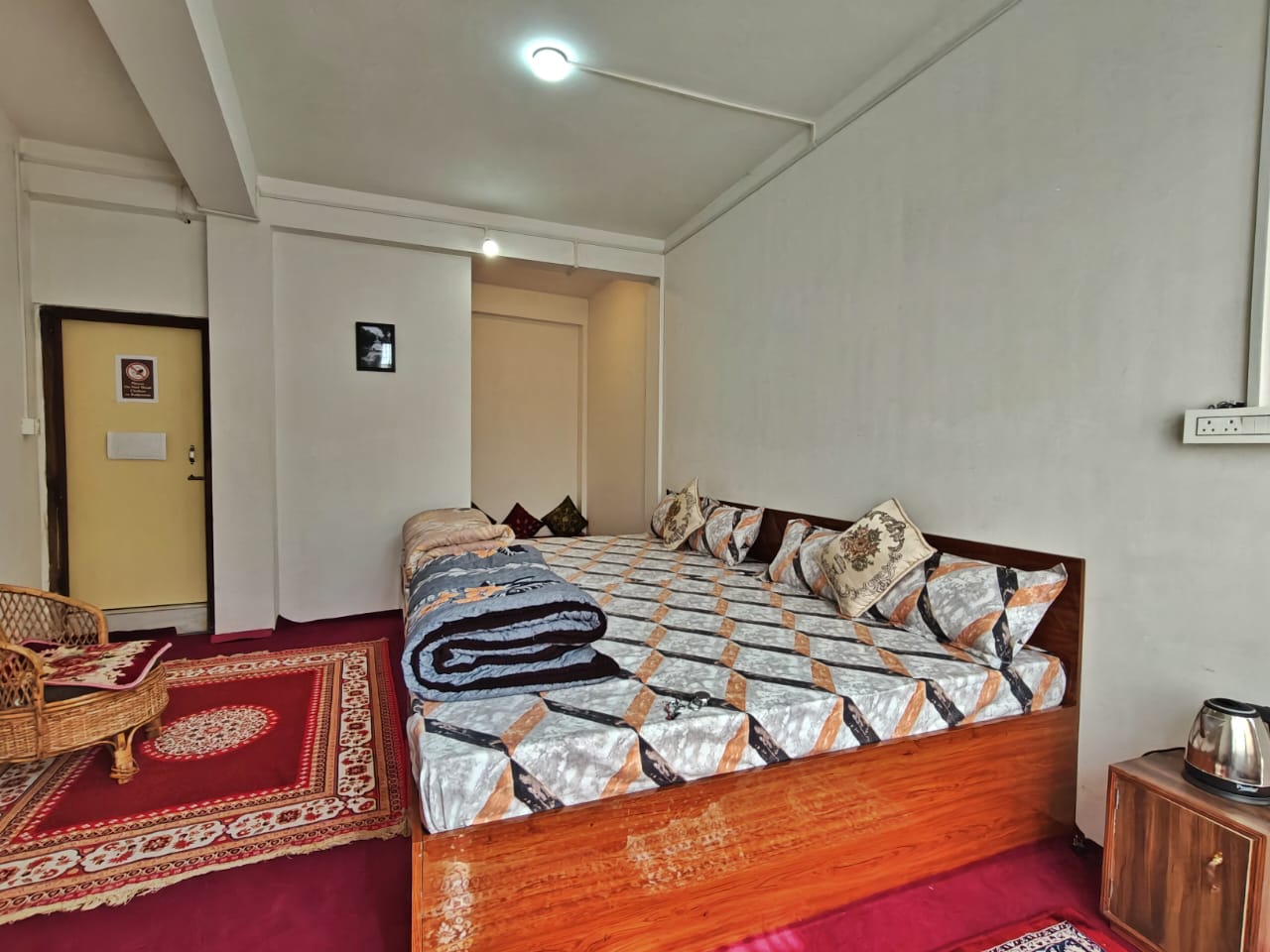 MARIAM HOMESTAY - Tap to explore photos