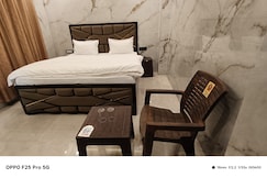 Royal Guest House, Katra