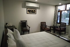 HOTEL SUKHVILAS, Jaipur