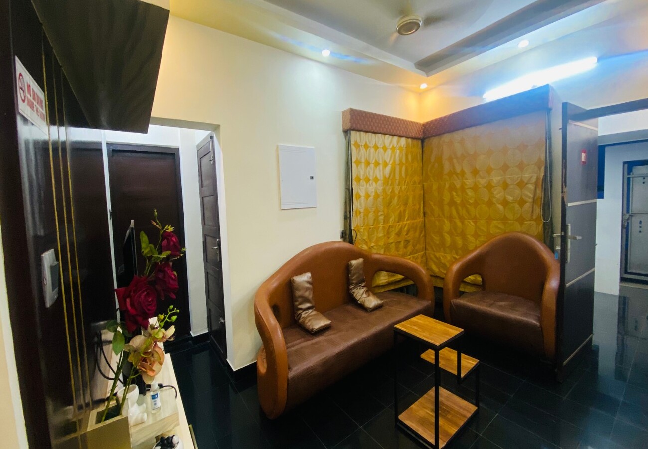 Cozy and Luxury AC rooms in Trivandrum by Halcyon Traveltech - Tap to explore photos