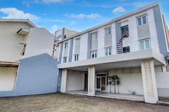 Townhouse Oak Syariah near Stasiun Purwosari formerly Graha Gentan Solo, Karanganyar