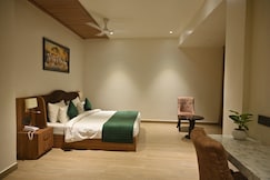 Hotel Gold In Leaf, Aligarh