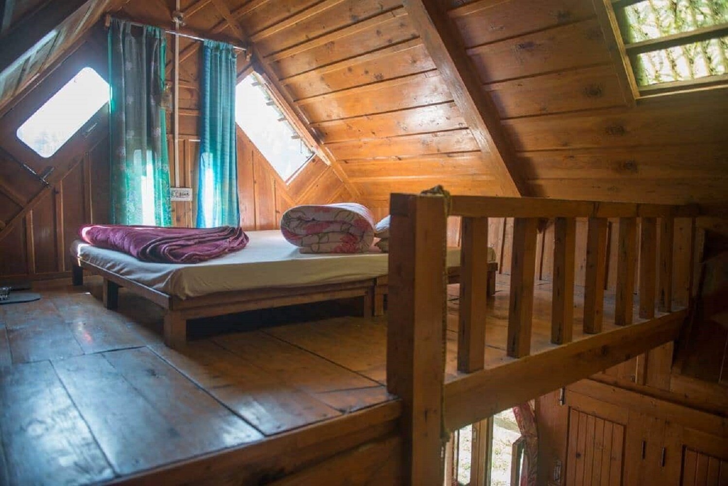 Swiss Cottage in Jibhi - Tap to explore photos