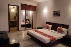 Hotel Ruth Gurgaon, Gurgaon