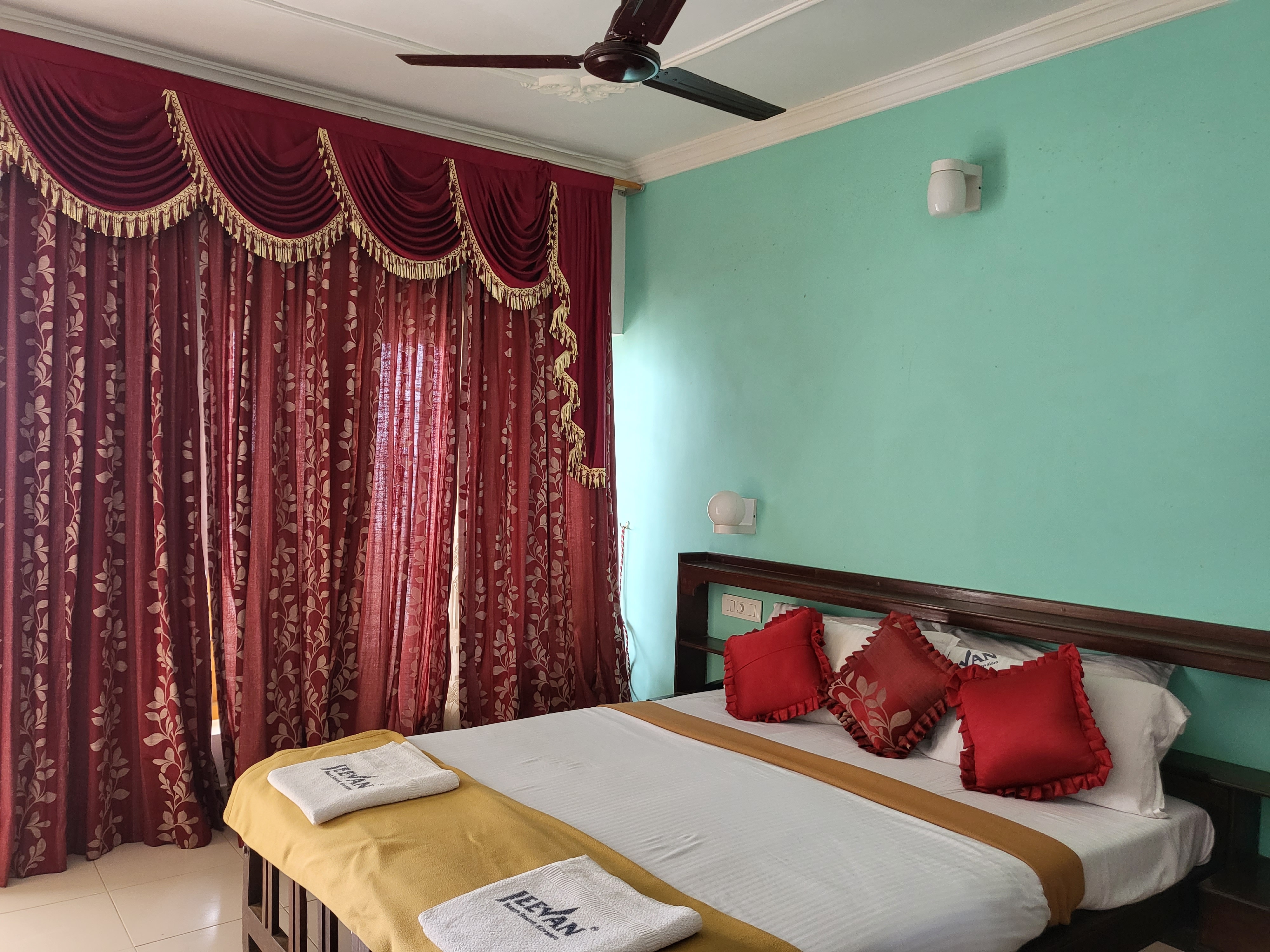 Jeevan Beach Resort - Tap to explore photos
