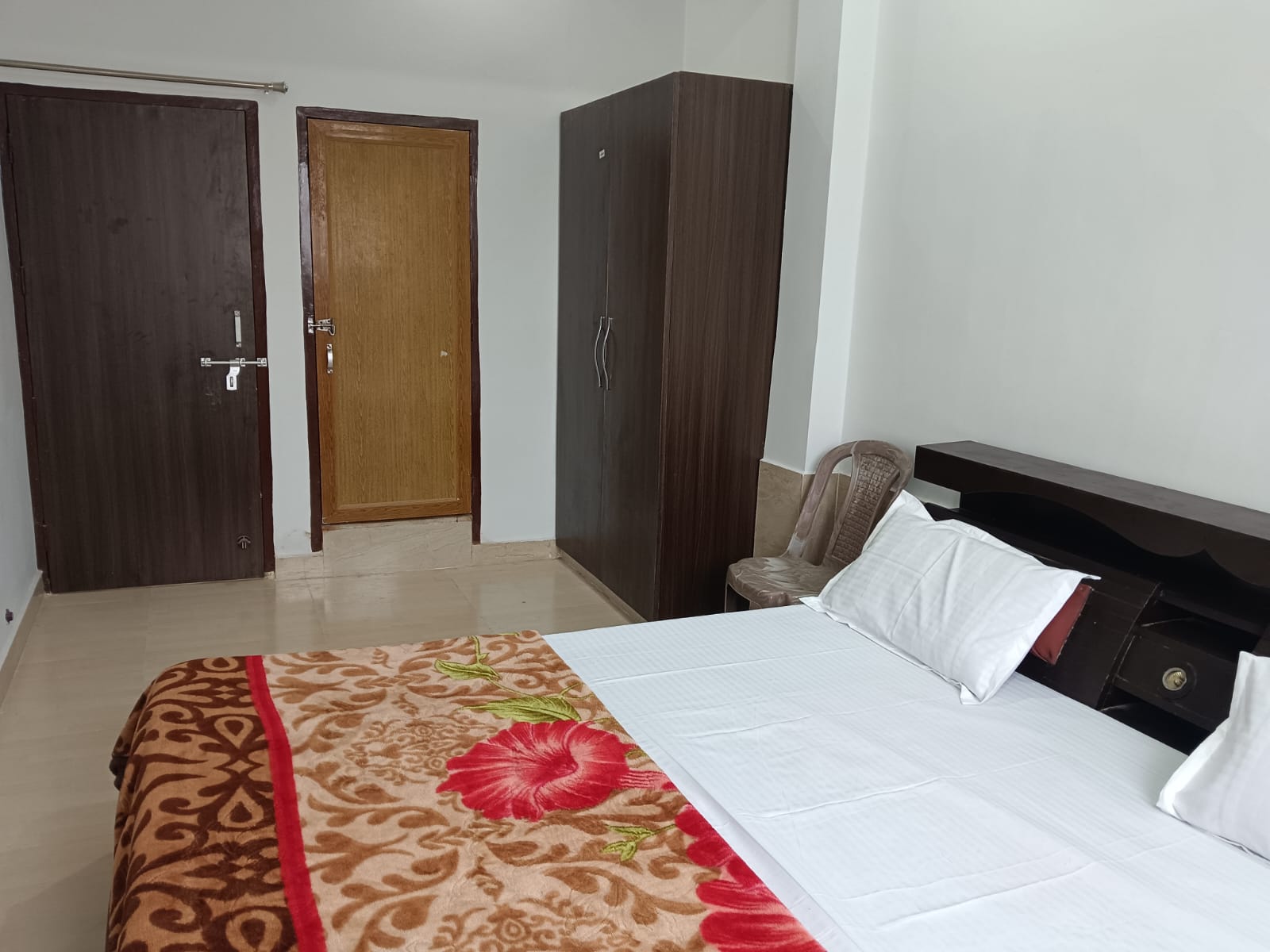 Nirmal Nilay Home Stay - Tap to explore photos