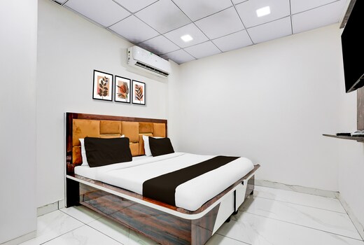 SPOT ON 7 Star Guest House