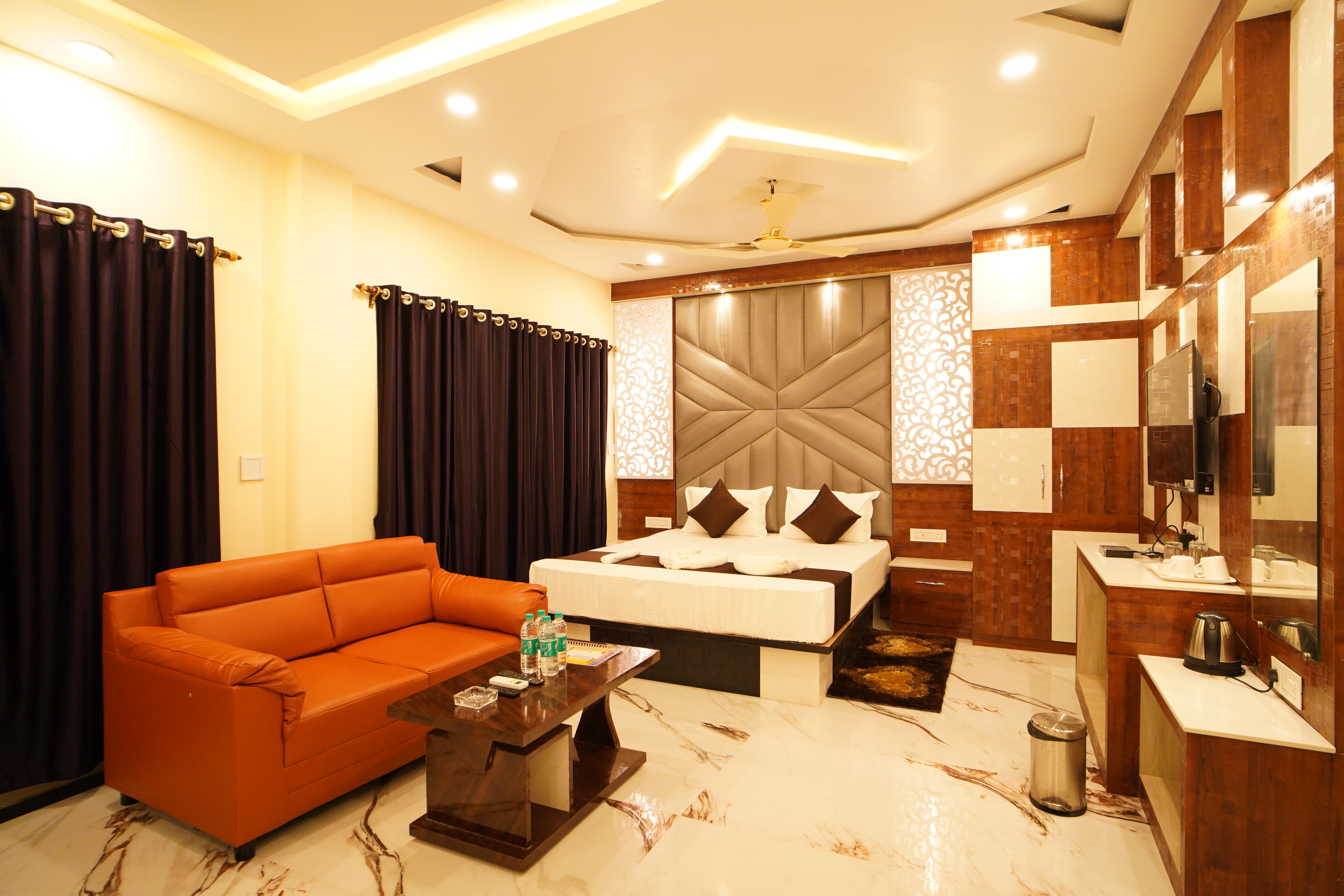 India Beach Resort - Tap to explore photos