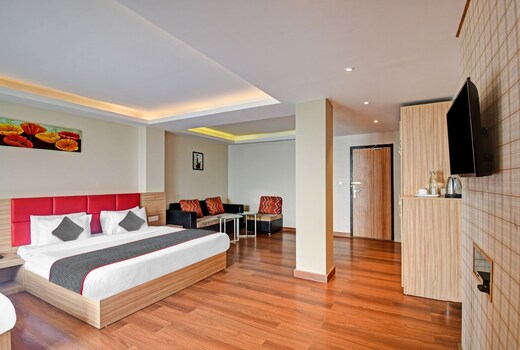 Super Townhouse Mansarovar Hotel