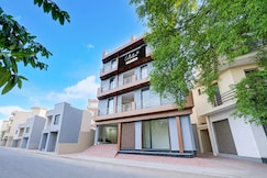 Collection O Toll Plaza Kherki Daula Manesar Formerly Hotel Sky, Gurgaon