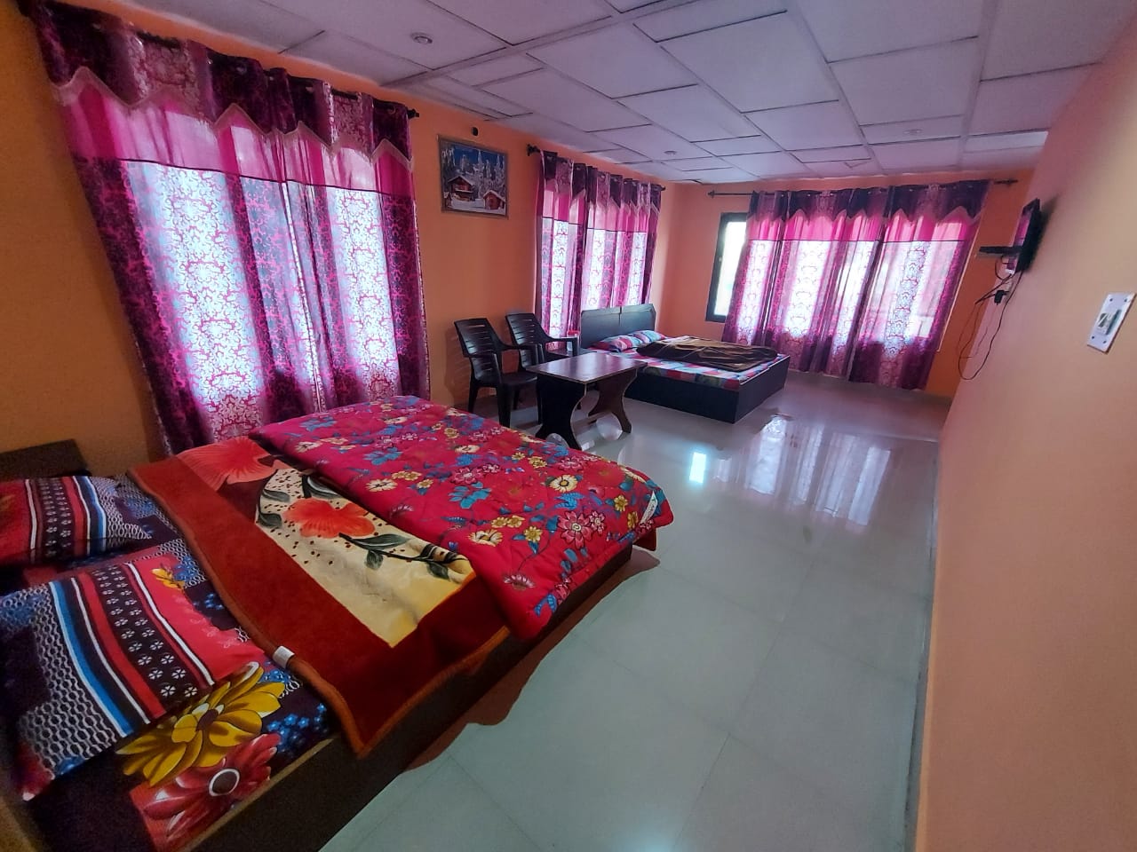 Hiyunri Cottage - Tap to explore photos