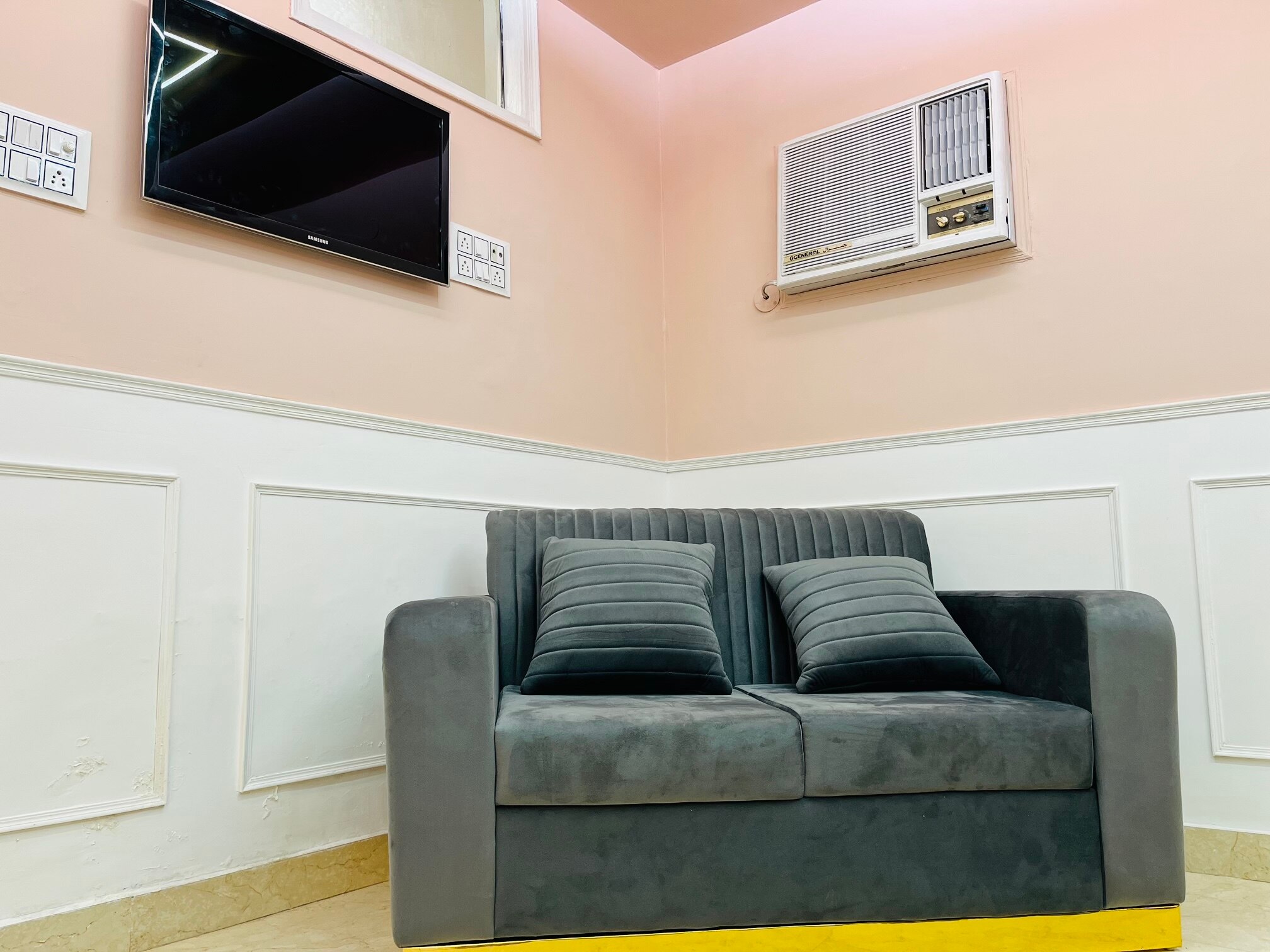 Bellus Living 1BHK Apt at Rani Bagh - Tap to explore photos