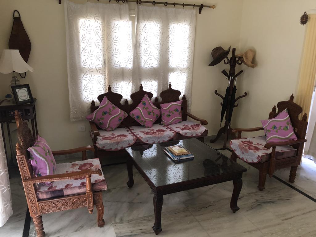 Jai Villa Homestay - Tap to explore photos
