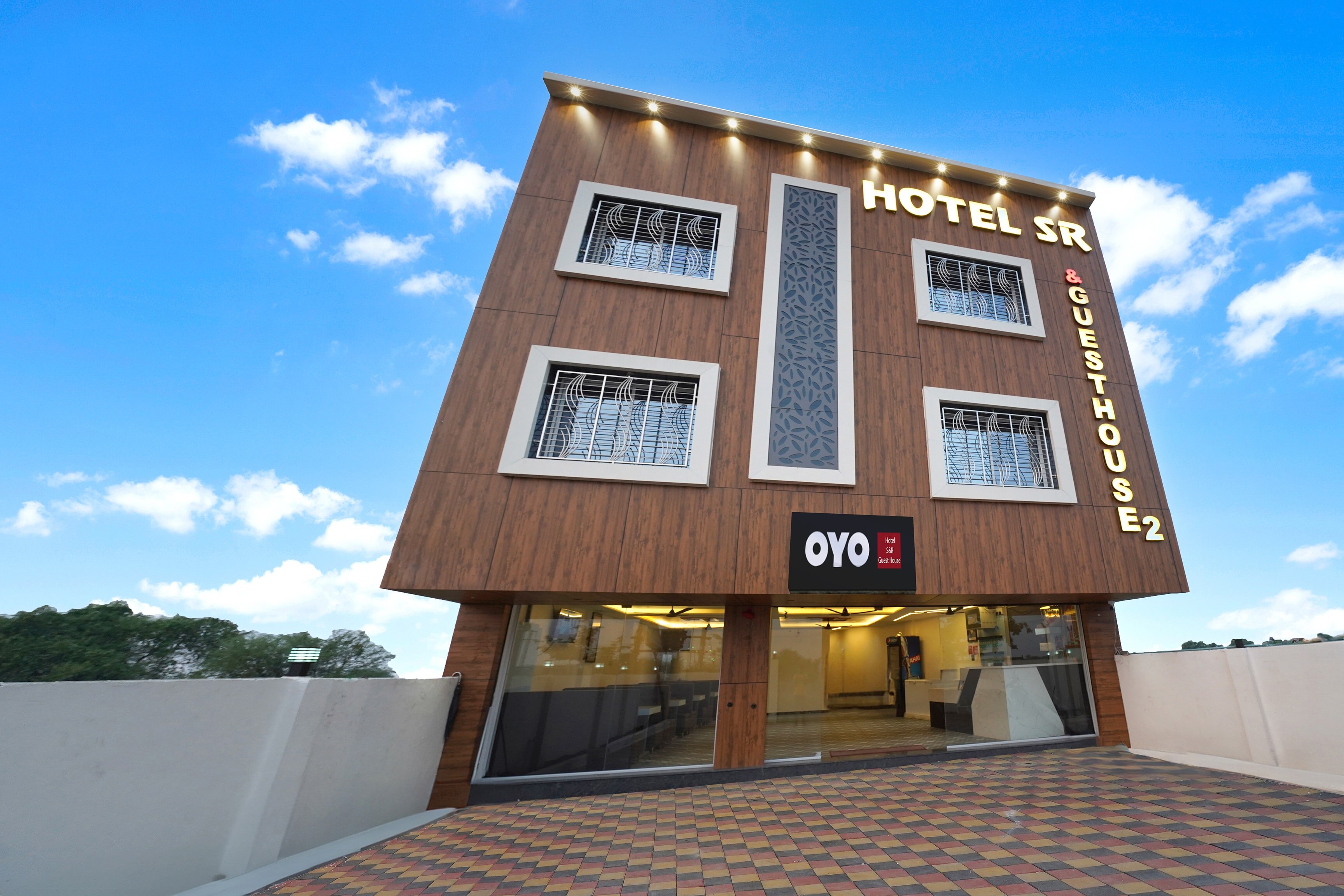 Hotel O SR & Guest House 2 - Tap to explore photos