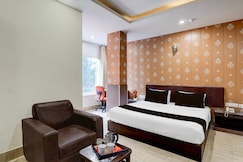 Super Townhouse Oak ONGC Crossway Formerly Hotel Gold Stone Comfort, Dehradun