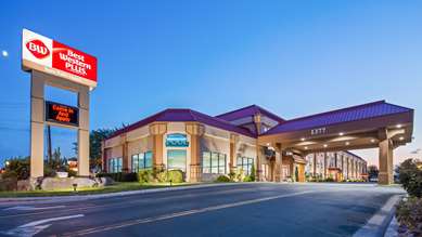 Best Western Plus Twin Falls Hotel - Tap to explore photos