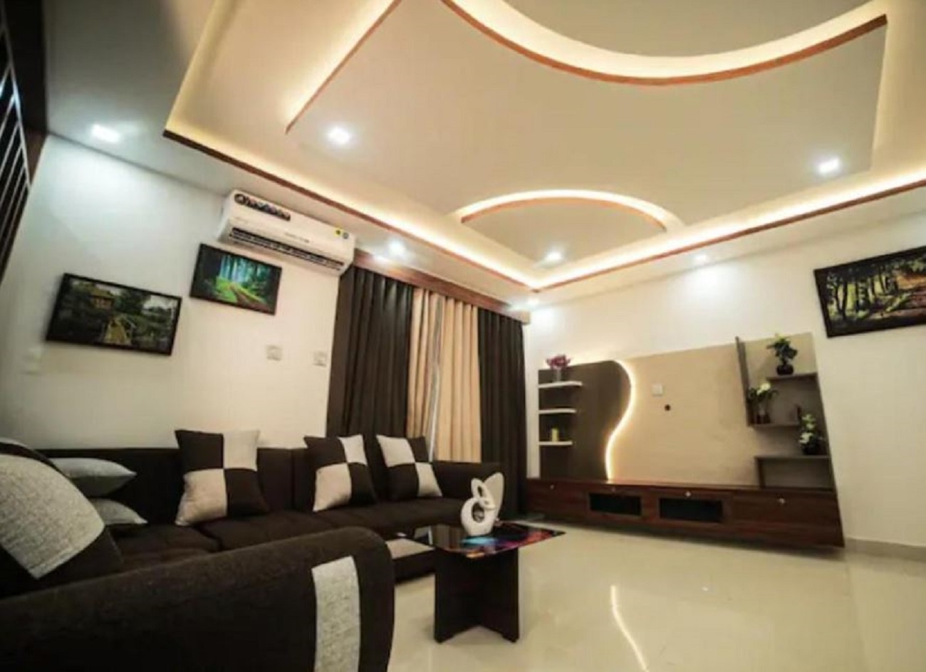 Best Serviced Apartment at Kims, Lulu and Infosys - Tap to explore photos