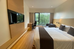 Hotel Mumbai House Ghansoli, Navi Mumbai