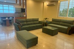 ECR Pent House with Sea View, Chennai