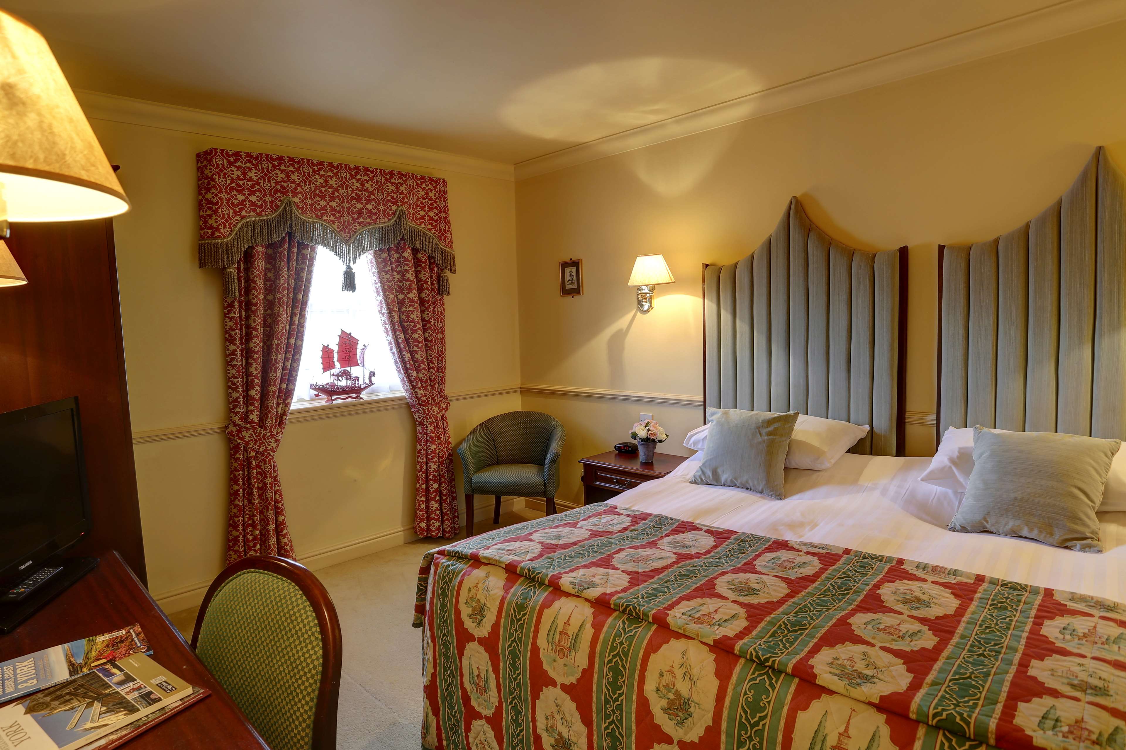 Best Western York Pavilion Hotel - Tap to explore photos