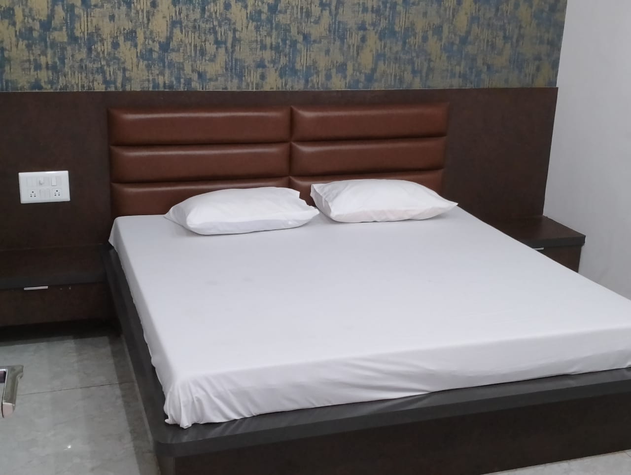 Dammblick Resort, Taranagar - Tap to explore photos