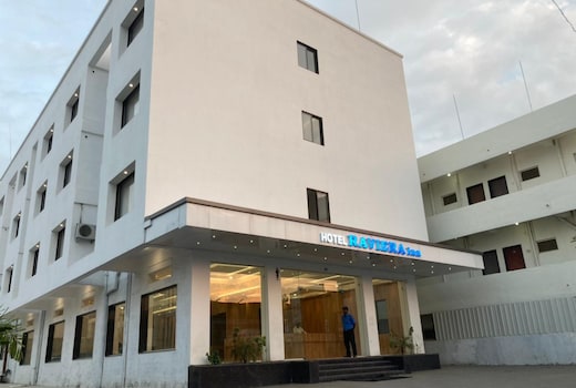 Hotel Raviera Inn