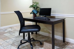 Days Inn & Suites by Wyndham Florence/Jackson Area, Rankin