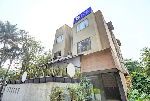 FabHotel Gargi Residency