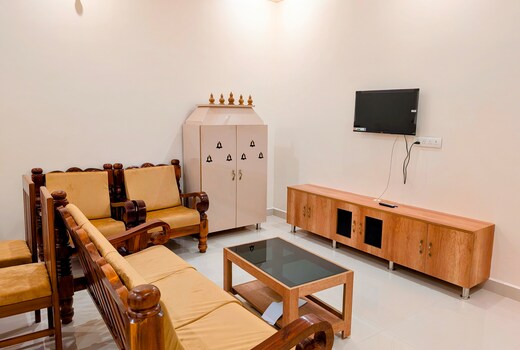 Yellowra Farmstay - Peaceful Stay for Girivalam